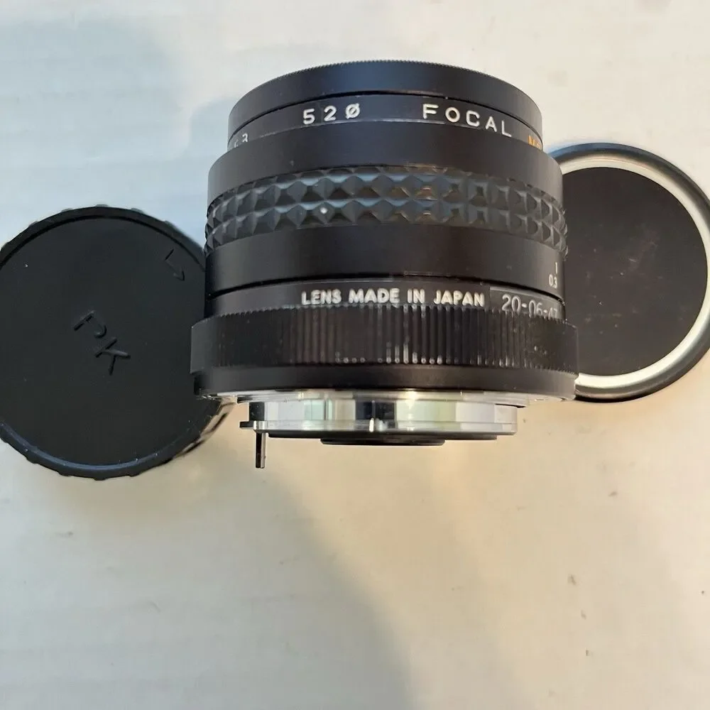Vintage Focal MC Auto 28mm 1:2.8 520 Wide Angle Lens Minolta MC/MD
